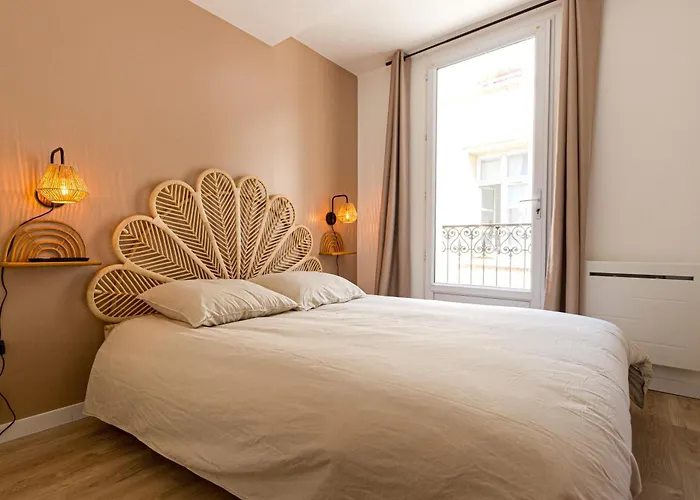 Tres Jolie Deux Chambres Neuf Climatise - Centre Ville Historique